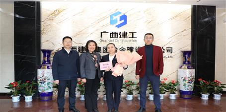 �洺�ൽұ����˾��չ�����˸�Ů�ڡ�ο�ʻ